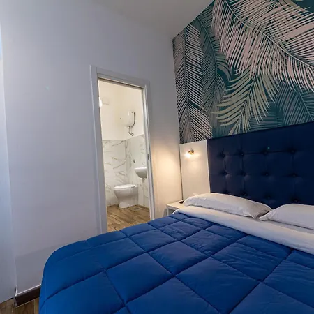 Alojamento de Acomodação e Pequeno-almoço Nel Cuore Di Parthenope 4*