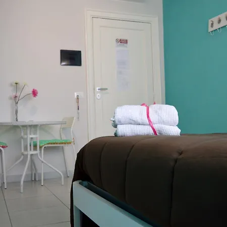 Alojamento de Acomodação e Pequeno-almoço Nel Cuore Di Parthenope 4*