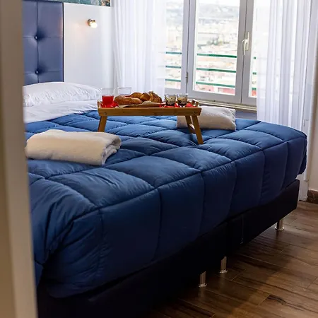 B&B Nel Cuore Di Parthenope 나폴리