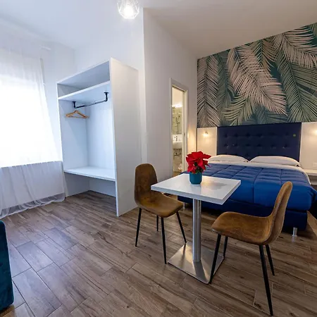 B&B Nel Cuore Di Parthenope 나폴리