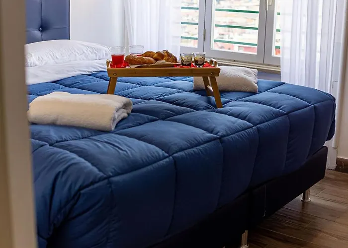 Bed & Breakfast Nel Cuore Di Parthenope Neapol